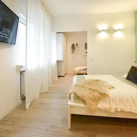 Spacious 1br In The Center - Amazing For Extended Bukareszt