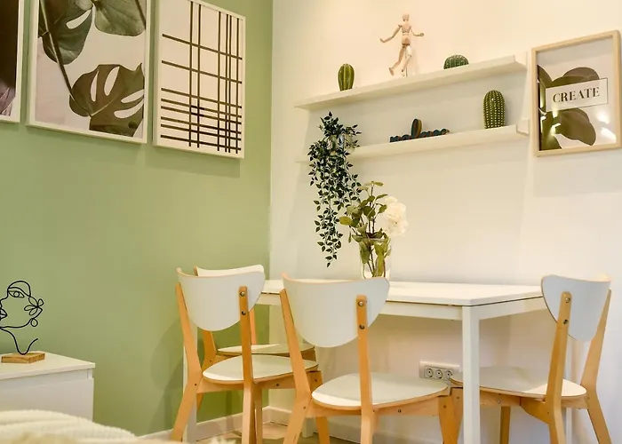 Spacious 1br In The Center - Amazing For Extended Bukareszt