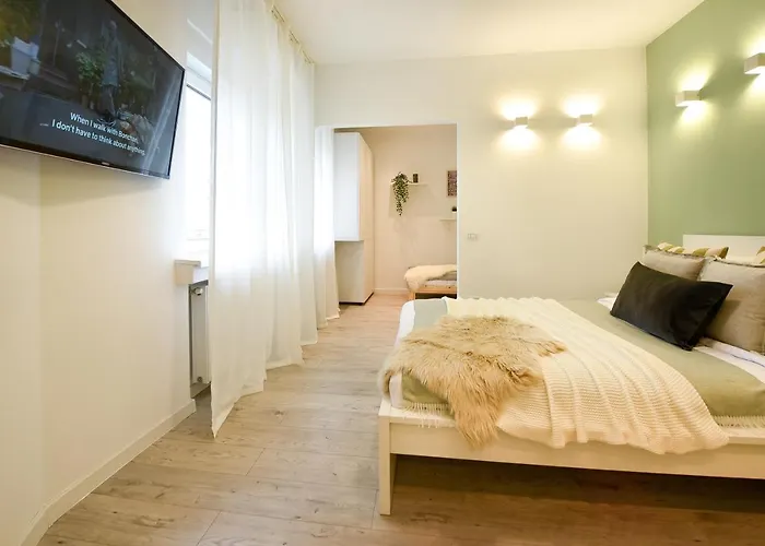 Spacious 1br In The Center - Amazing For Extended Bukareszt
