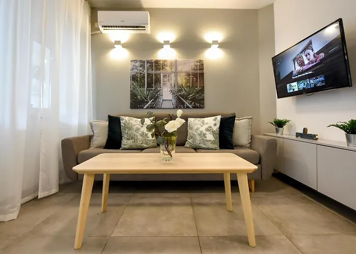Spacious 1br In The Center - Amazing For Extended Apartament Bukareszt