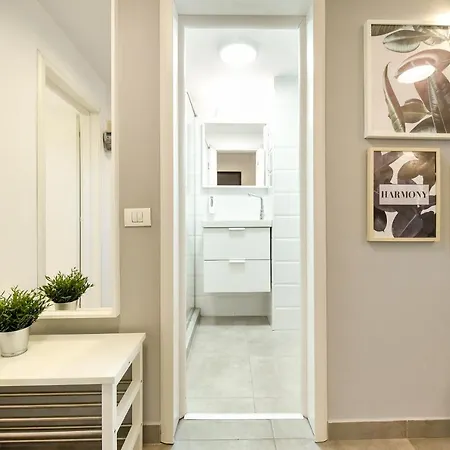 Spacious 1br In The Center - Amazing For Extended * Boekarest