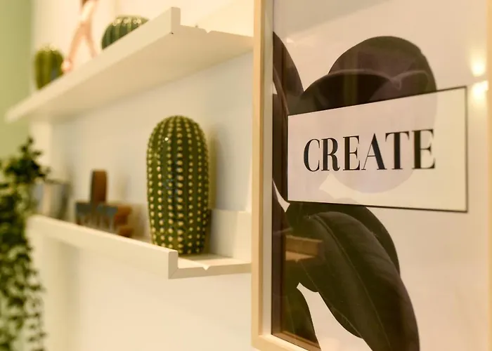 Spacious 1br In The Center - Amazing For Extended Апартаменти Бухарест