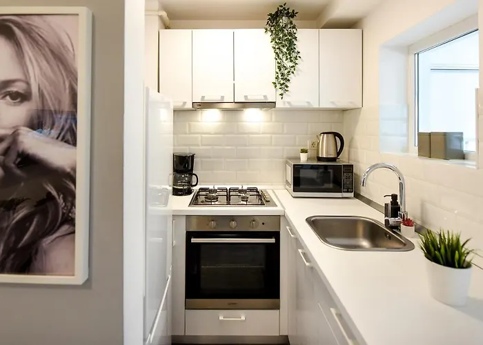 Spacious 1br In The Center - Amazing For Extended